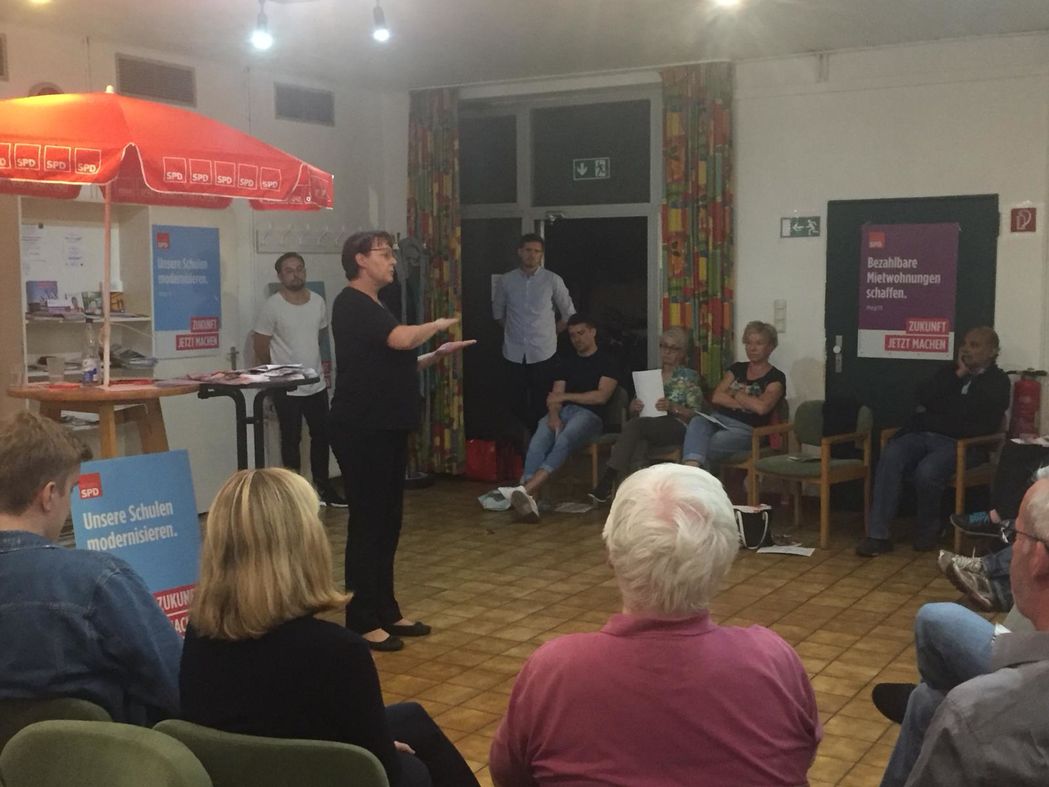 Kerstin Geis führt starke Argumente in der Bildungspolitik ein